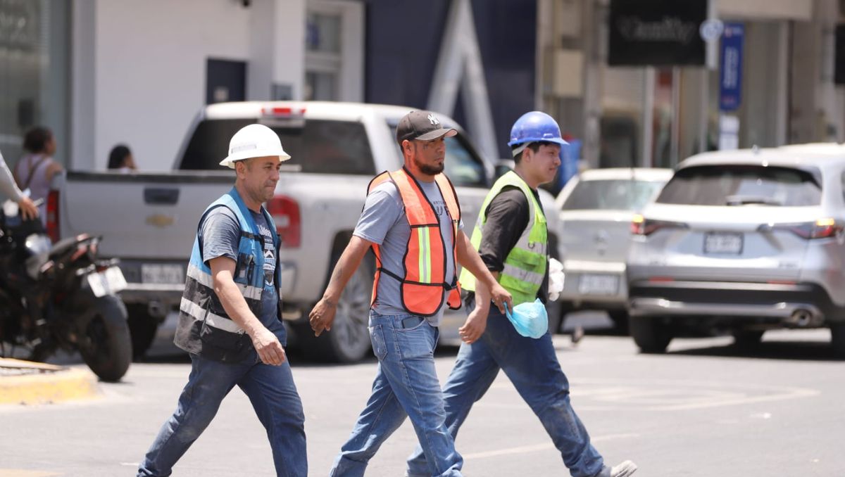 El calor sigue presente en Nuevo León. | Luis Guerra