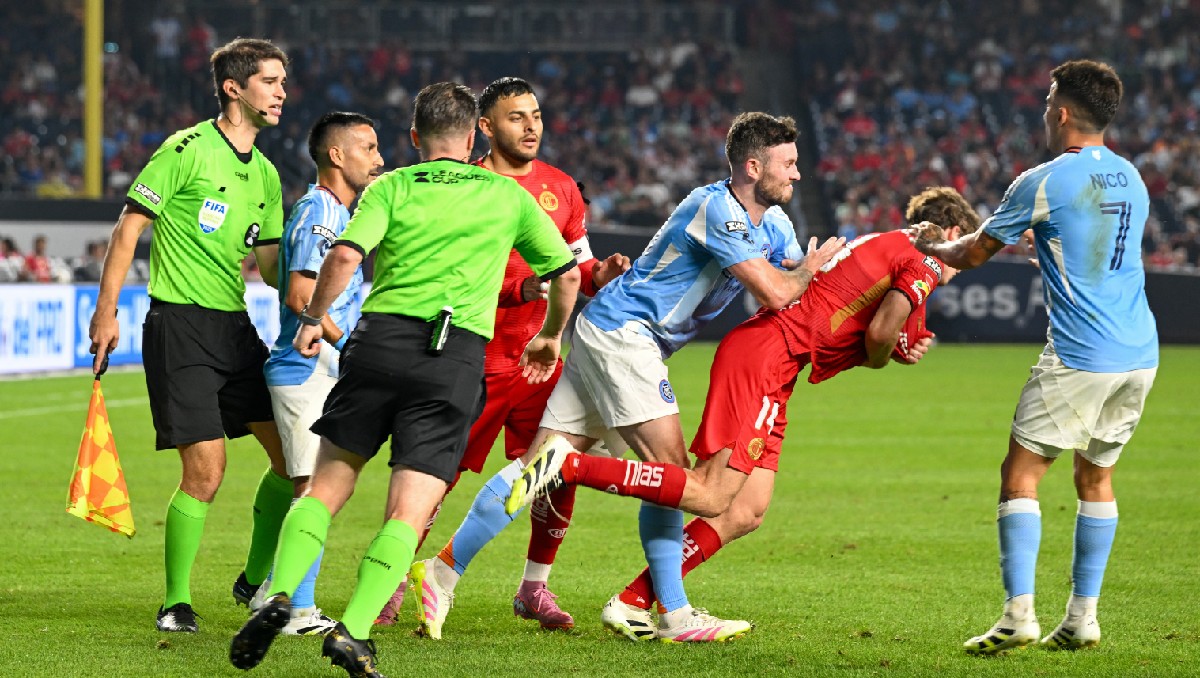 Jugadores de Toluca y New York City protagonizan pelea en partido de la Leagues Cup (Reuters)
