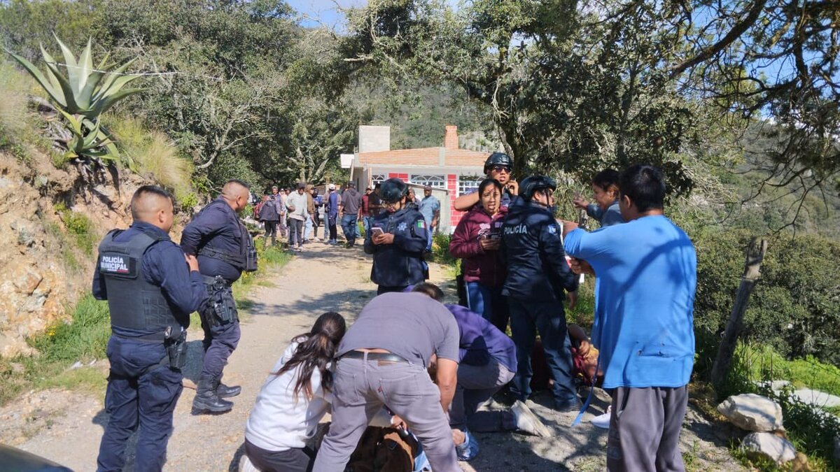 Vecinos de Mineral del Monte se enfrentaron a pedradas por disputa de tierras.