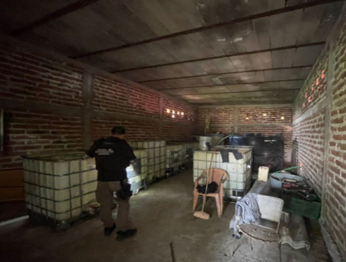 Decomiso de hidrocarburo en Tototlán. (Cortesía)