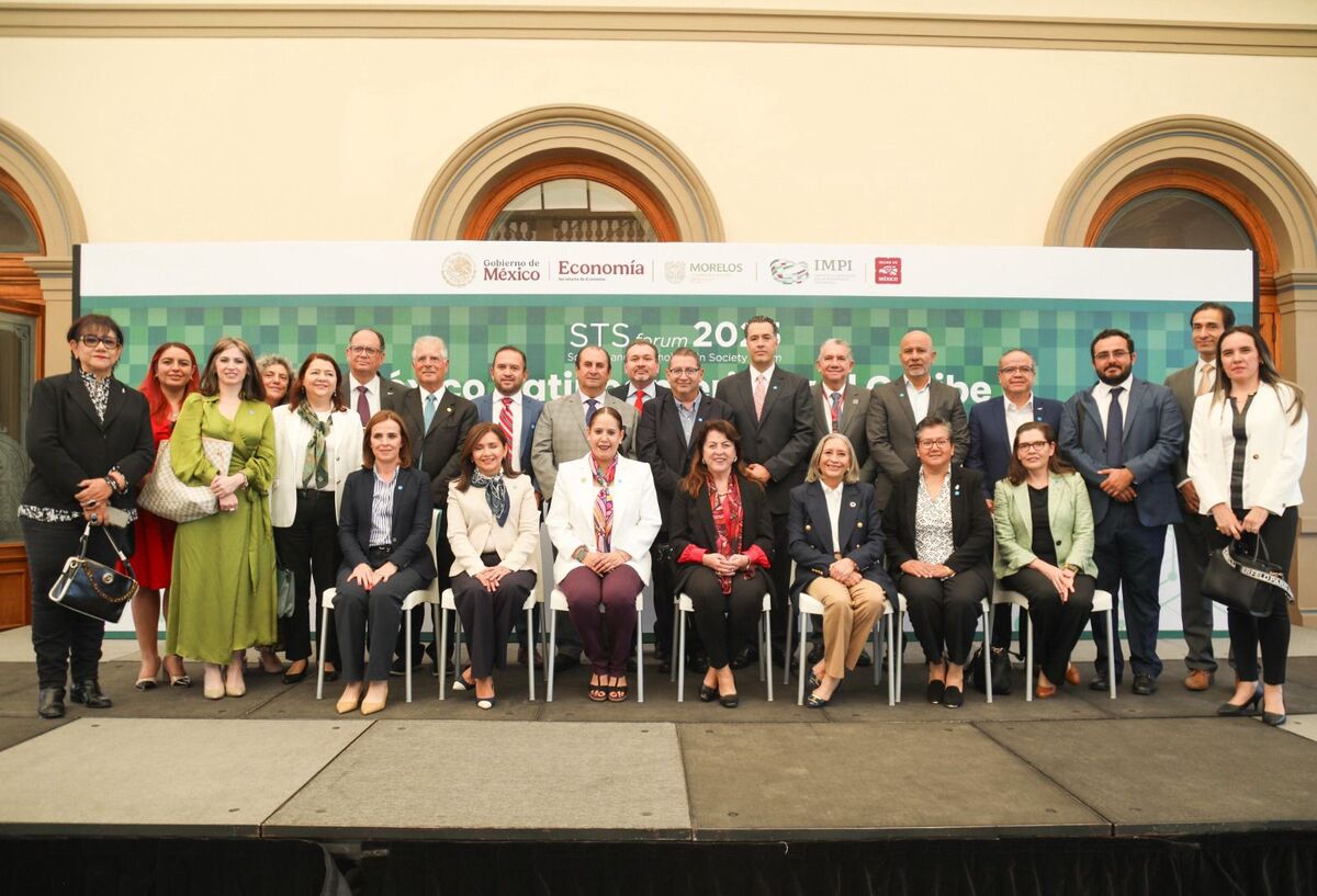 La gobernadora Margarita González Saravia y Marcelo Ebrard anuncian el STS Forum 2025 en Morelos  | Especial