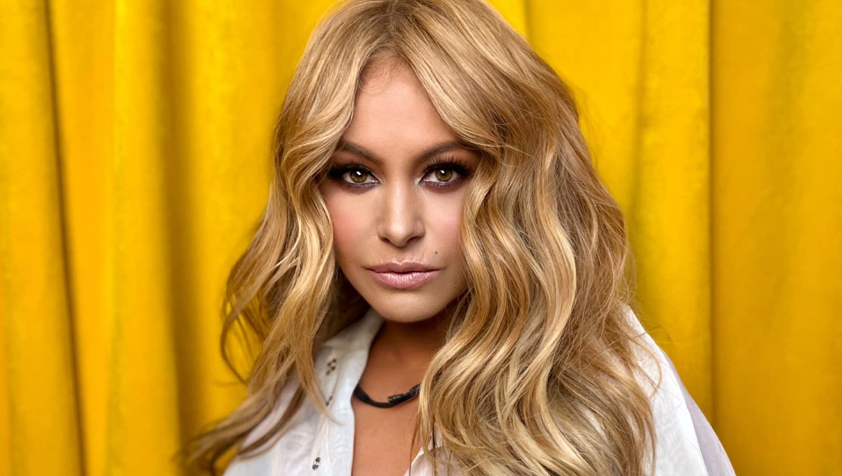 Hijo Paulina Rubio y Colate es retenido en aeropuerto por viajar sólo. | ARCHIVO
