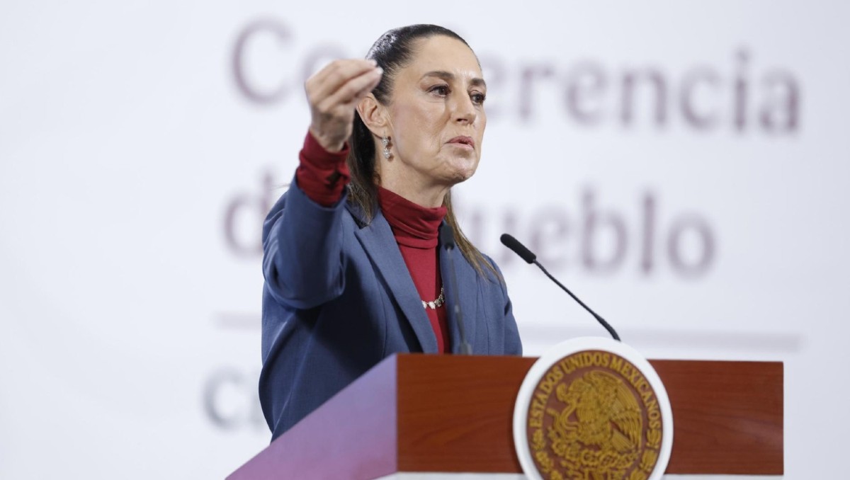 La Presidenta aseguró que Walmart seguirá invirtiendo en el país. | Foto: EFE
