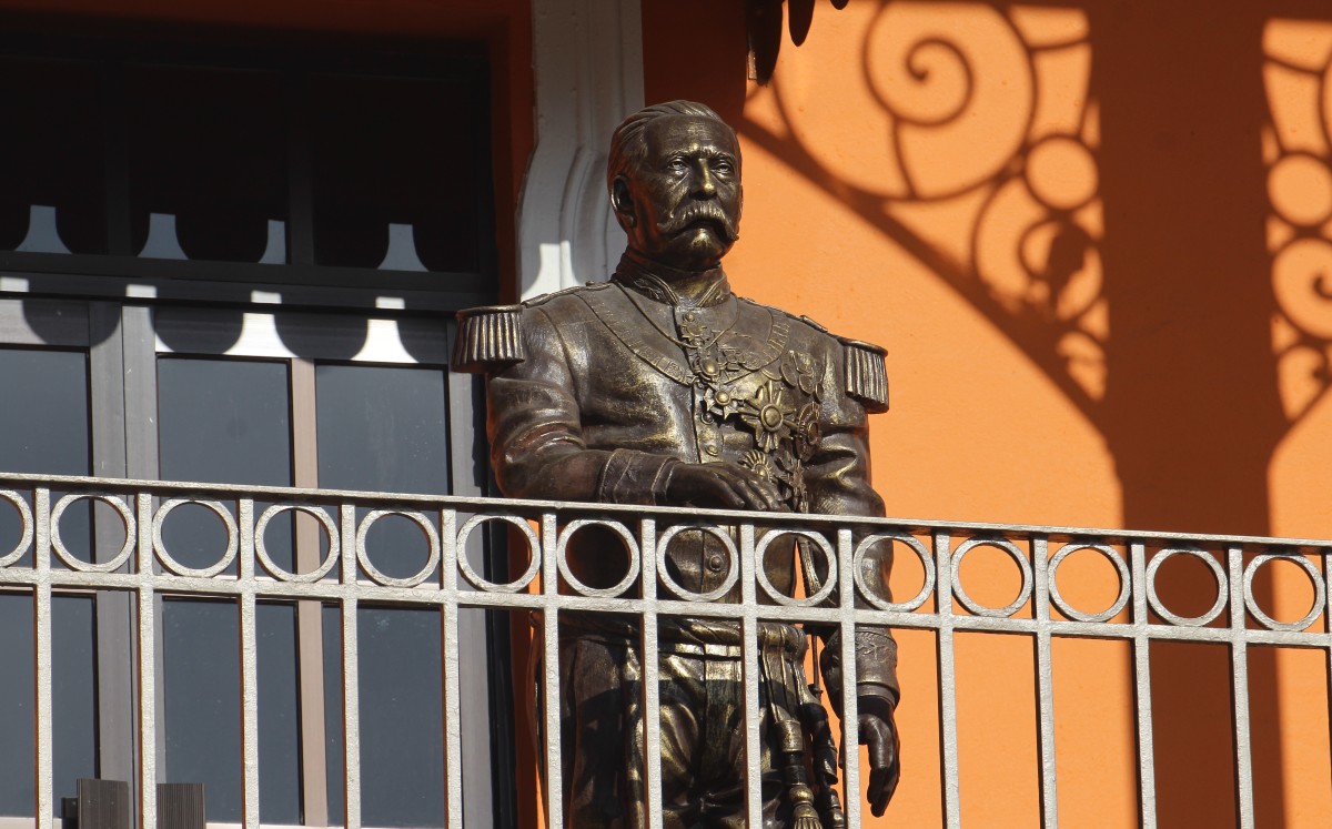 Estatua de Porfirio Díaz en Tampico