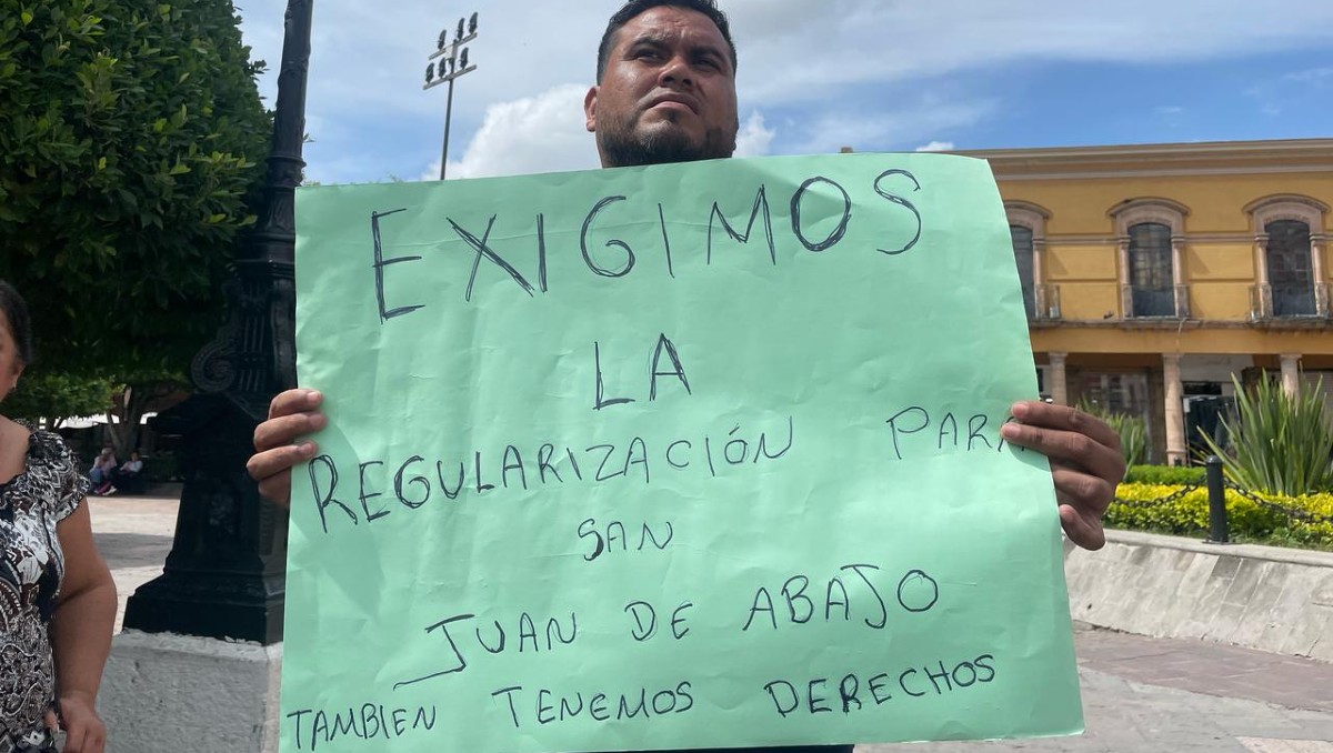 Habitantes de San Juan de Abajo en León se manifestaron para exigir la regularización de sus tierras. | Cortesía.