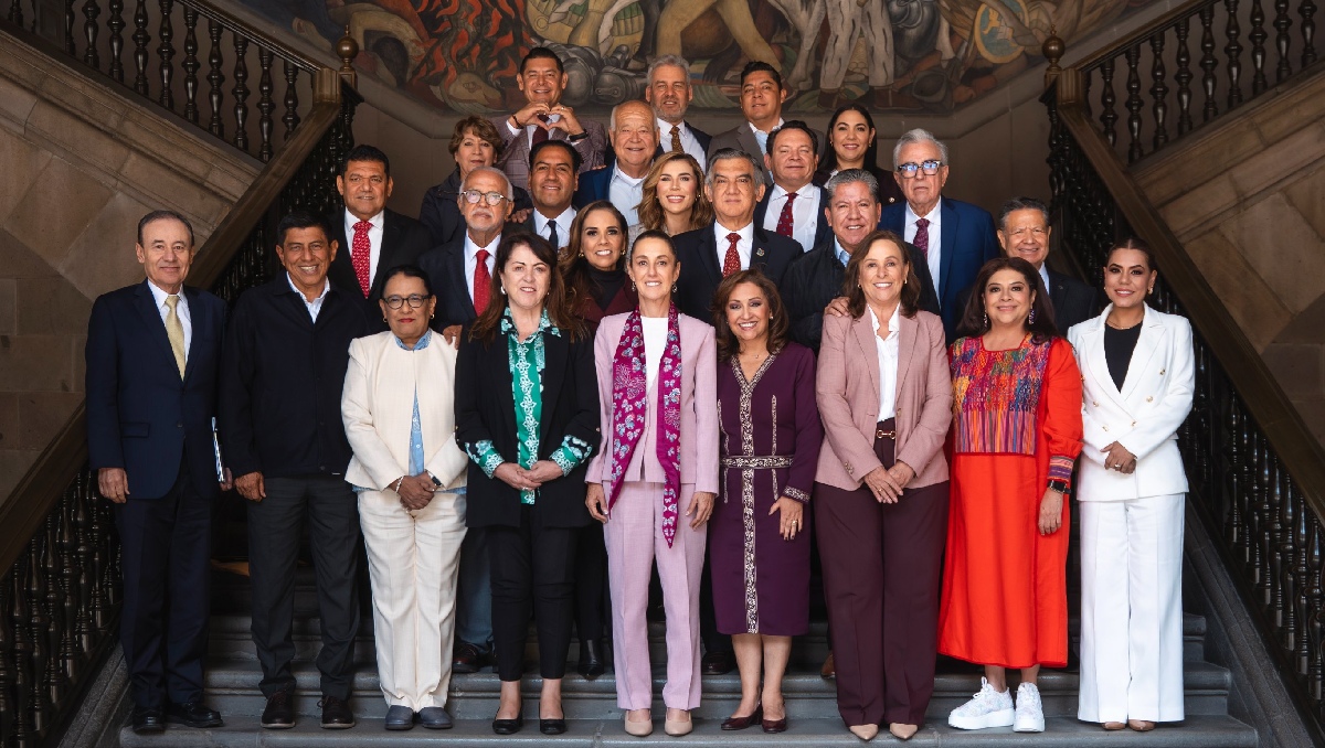 La Presidenta se reunió con los gobernadores afines a la Cuarta Transformación hoy. | @Claudiashein