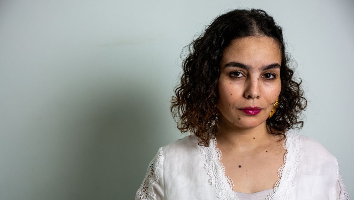 Asmae El Moudir, cineasta marroquí presenta; 'La madre de todas las mentiras'