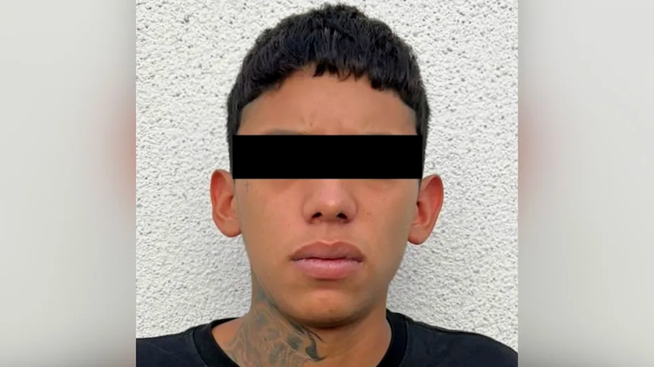 Fiscalía de Nuevo León vincula a proceso a joven por robo violento en tienda autoservicio