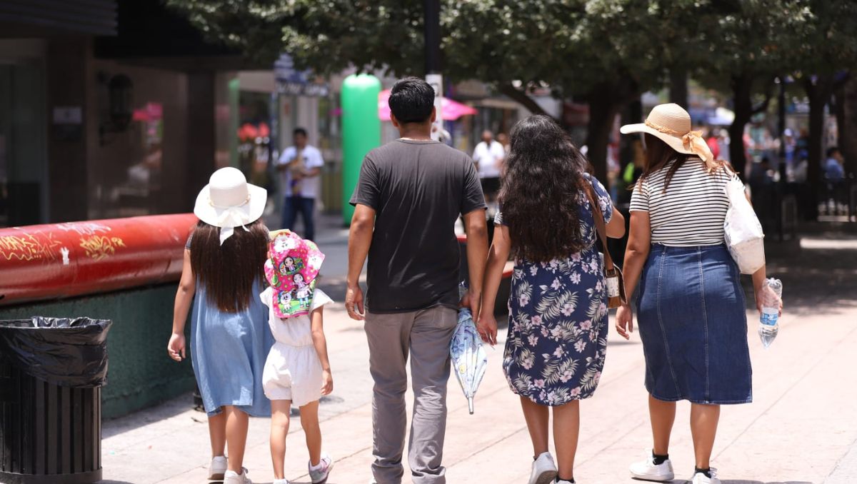 Las altas temperaturas continúan en el Área Metropolitana de Monterrey. | Luis Guerra