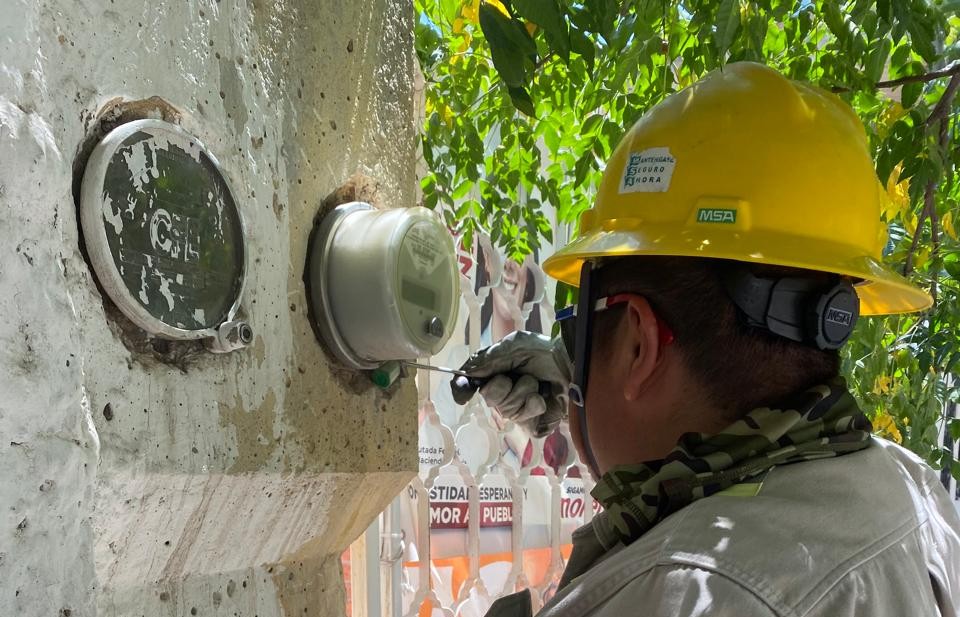En Gómez Palacio, CFE realiza operativo en Chapala. (Especial)