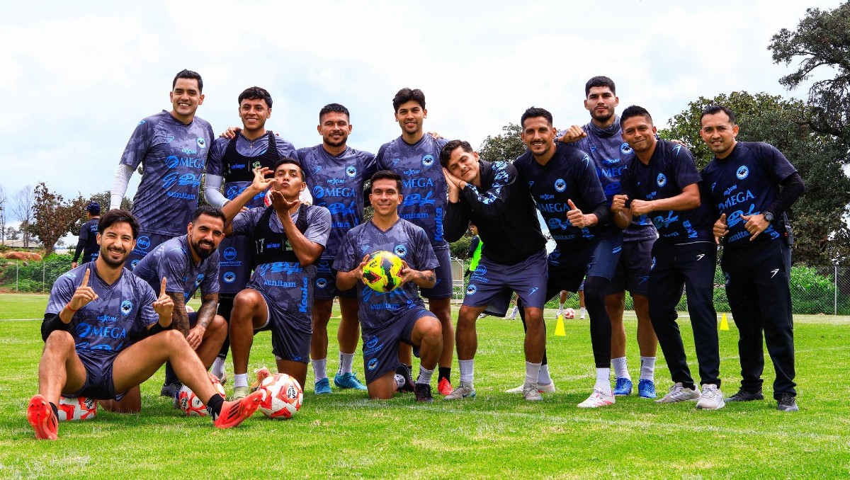 Plantel de la Jaiba Brava entrenó en Tepatitlán antes de su partido ante los Alteños.