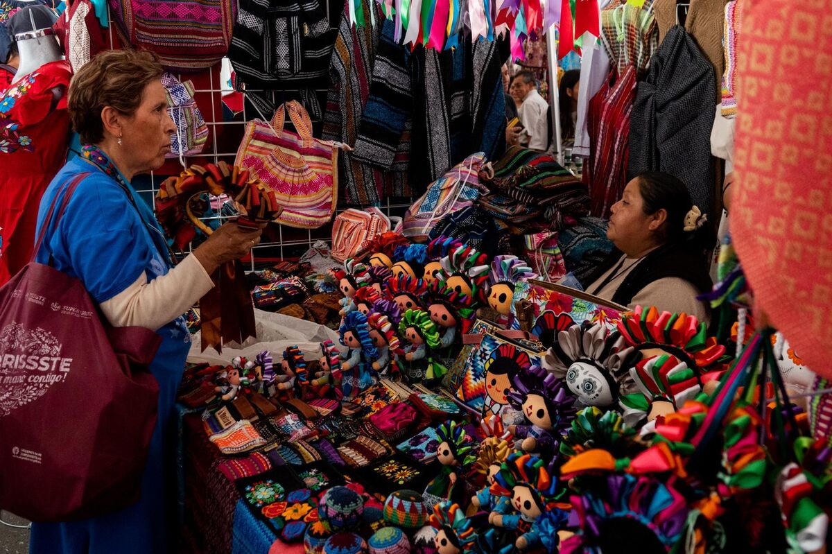 Se busca protección a las creaciones artesanales en México. | Cuartoscuro