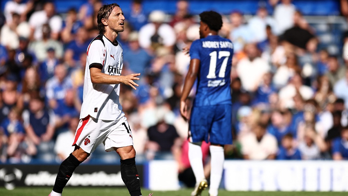 Luka Modric debuta con el Milan en el amistoso ante Chelsea (AFP)