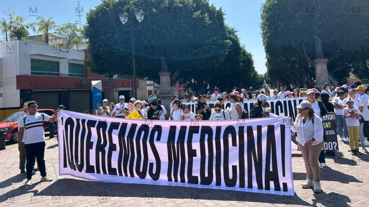 Marcha Nacional Queremos Medicinas en León, Guanajuato. | Christian Ortiz