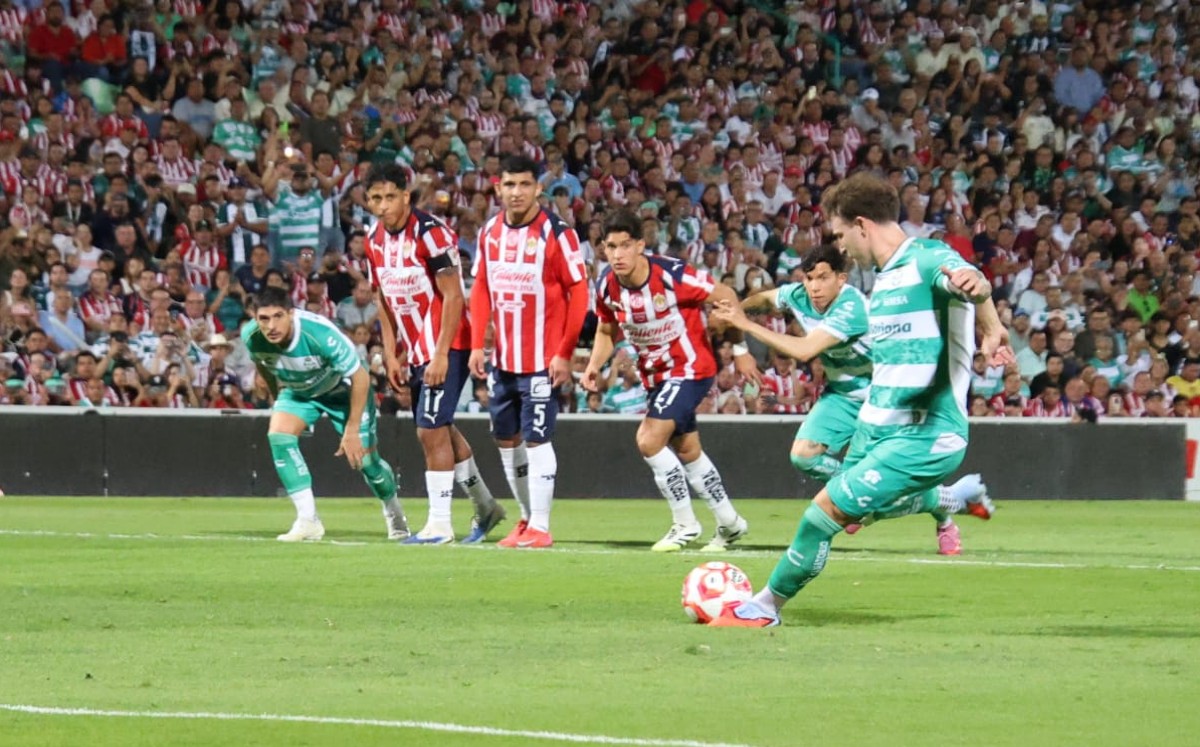 Santos vs Chivas. l Verónica Rivera