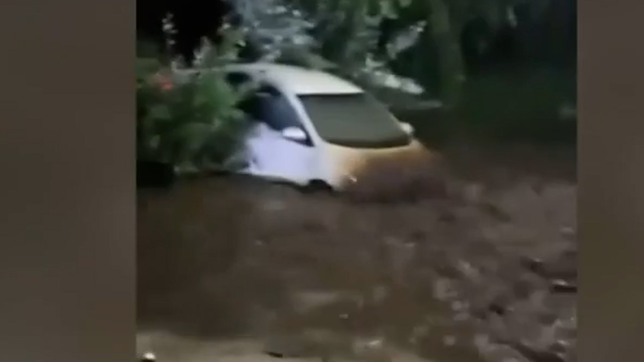 Inundaciones por lluvias afectan varias viviendas en San Isidro, Tenango del Valle