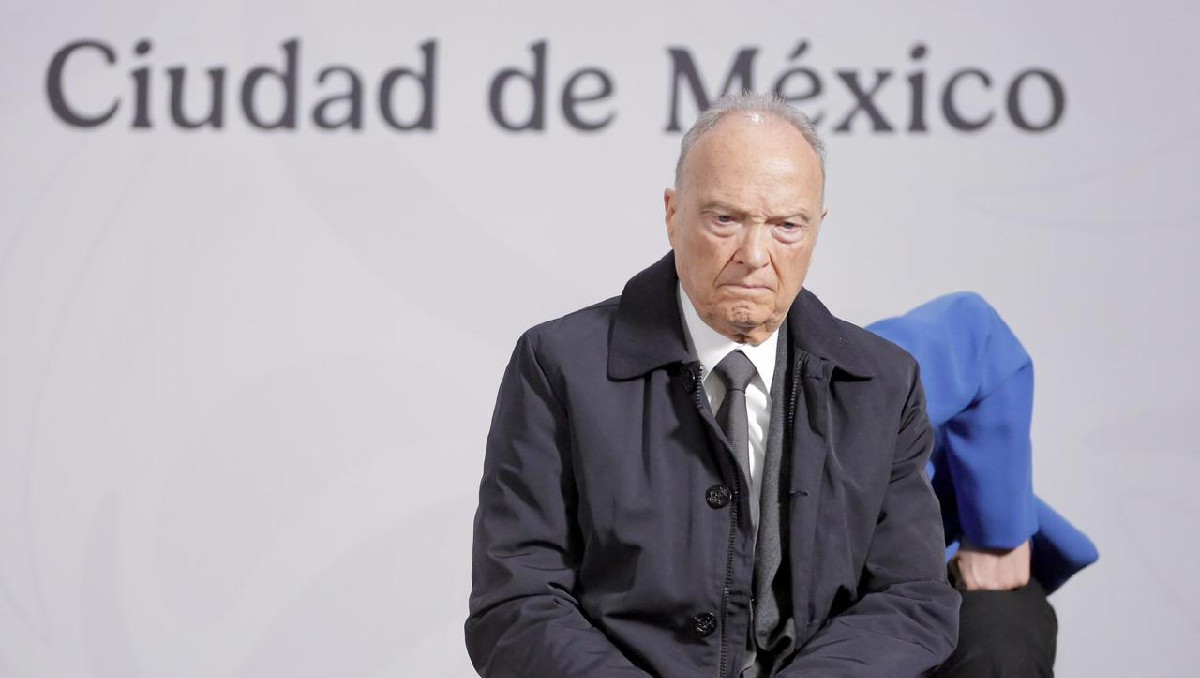 Alejandro Gertz Manero, titular de la FGR, en la conferencia mañanera. | Ariel Ojeda