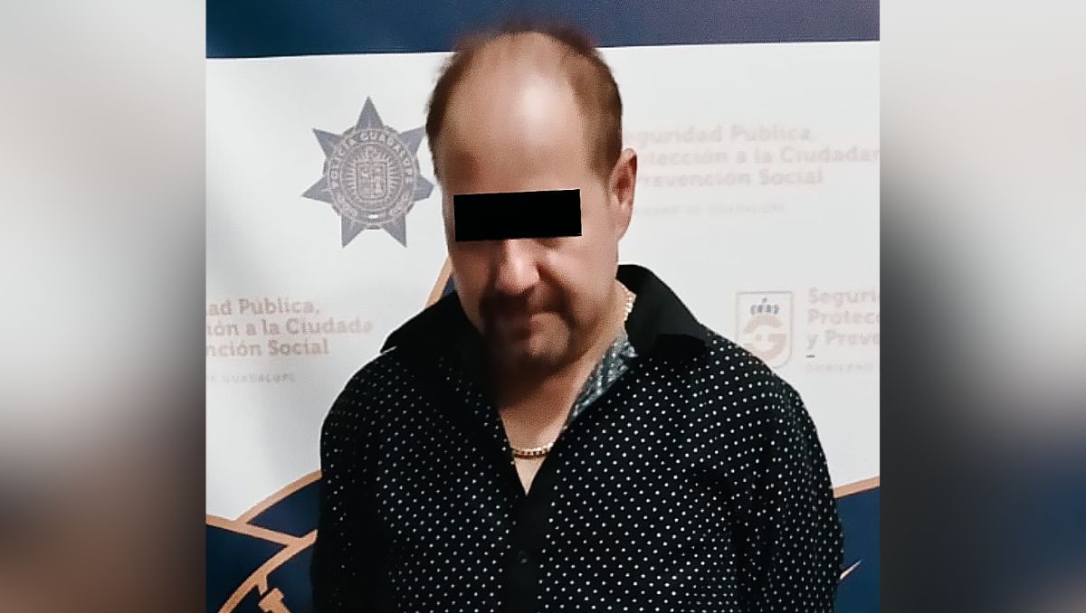 El detenido fue identificado como Mario, de 55 años, quien quedó a disposición del Ministerio Público. Especial