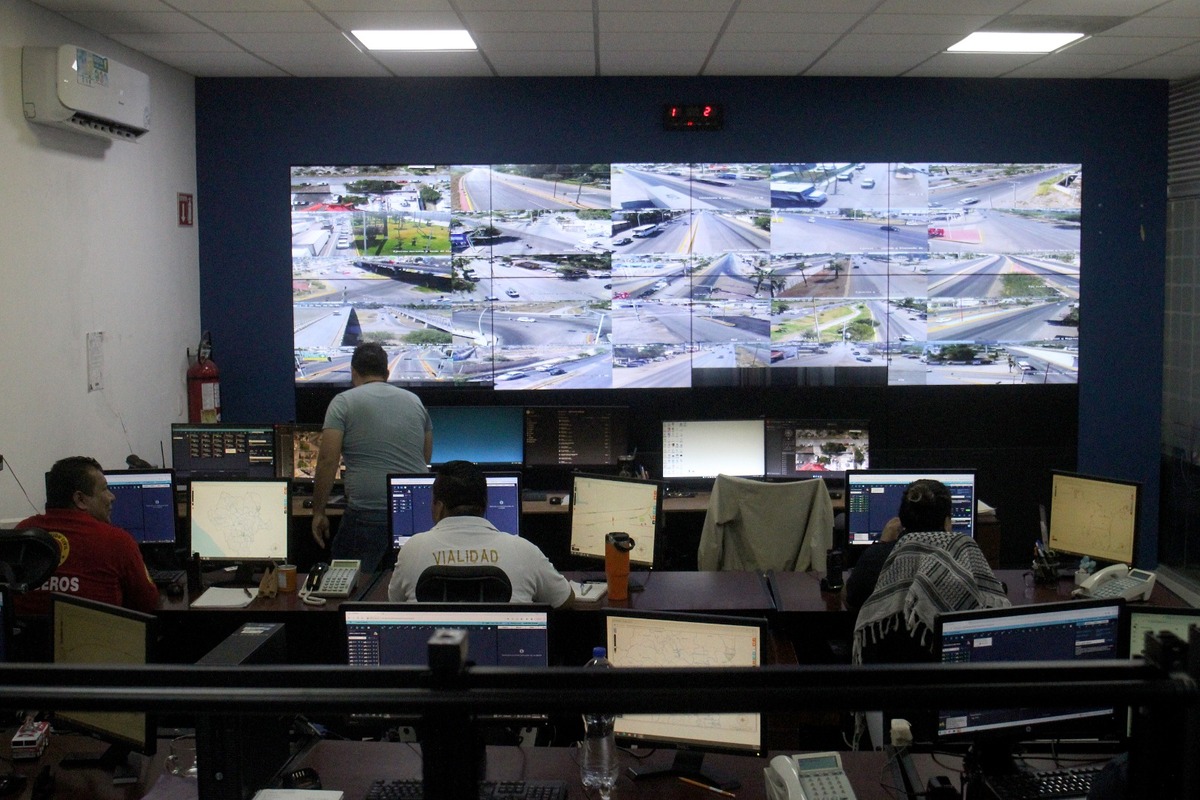 En el C4 de Gómez Palacio se afinan estrategias para reforzar la videovigilancia en los límites con Coahuila. | Rolando Riestra