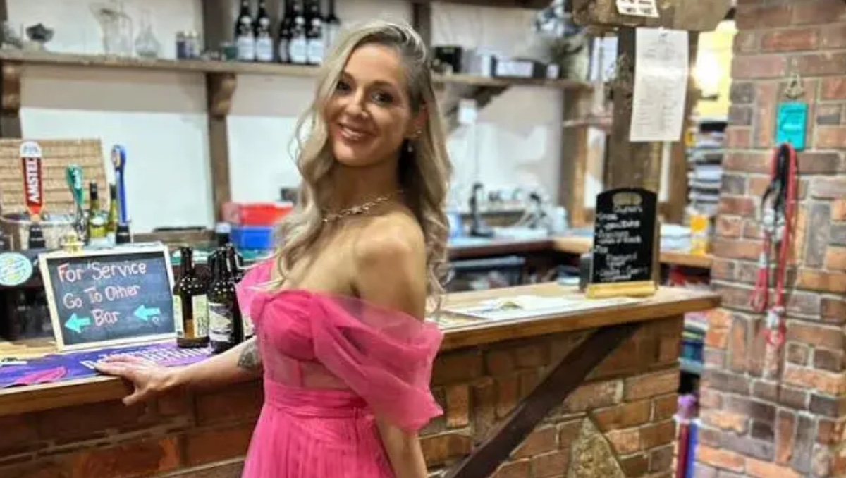 Joven madre en Inglaterra se suicida por problemas de dinero
