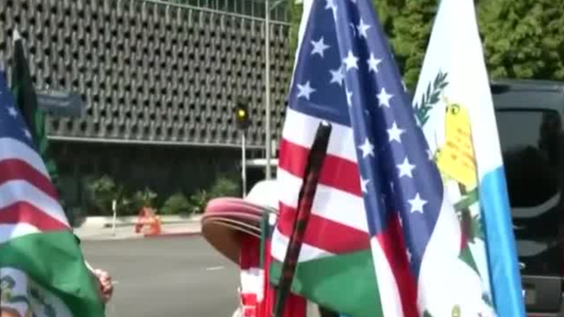 En Estados Unidos, se realiza jornada de paro comunitario por las redadas en Los Ángeles