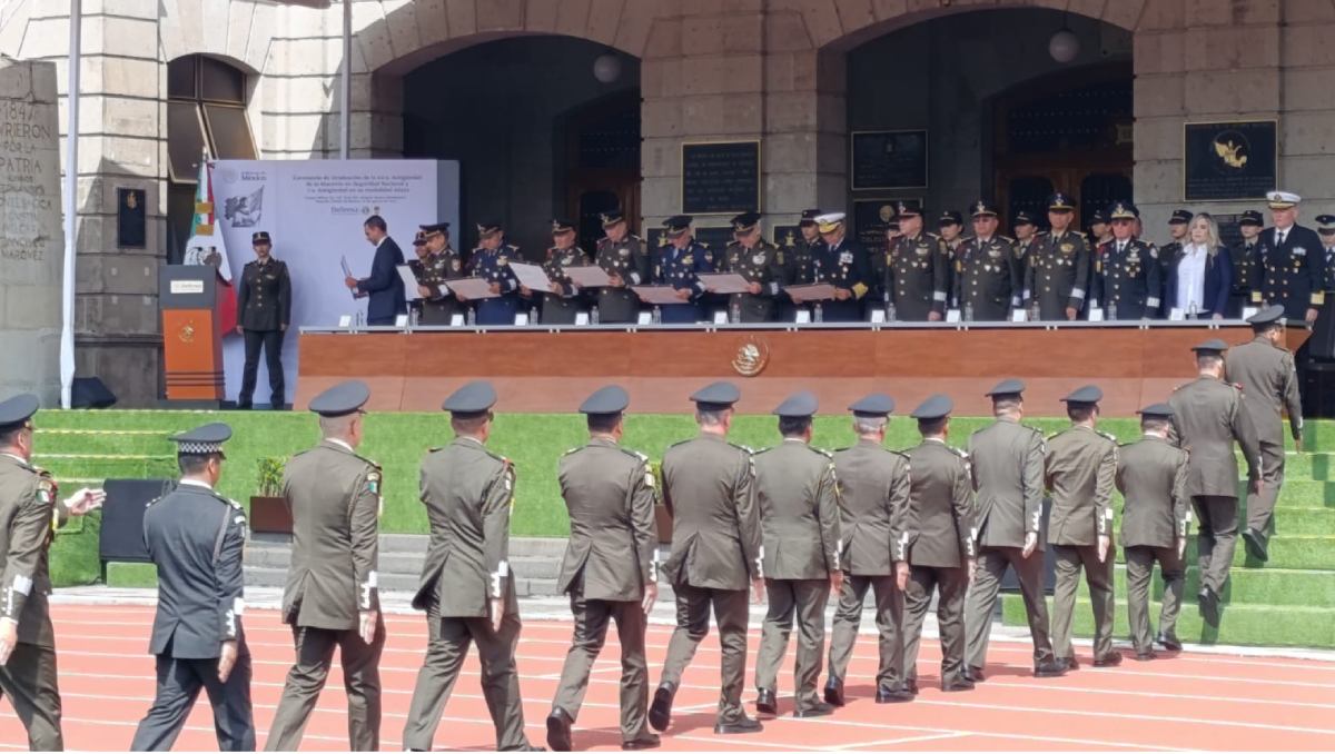 La ceremonia se realizó en las instalaciones del Colegio de Defensa Nacional, en el Campo Militar No. 1-B.
