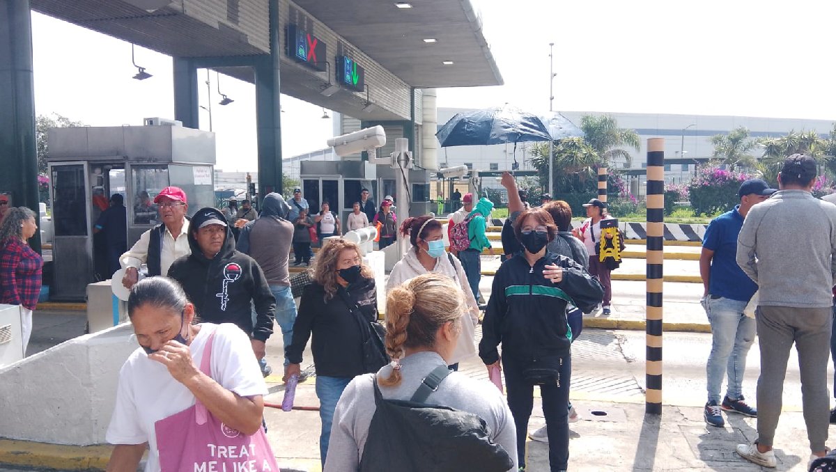 Vecinos denuncian el derribo de viviendas y protestan para regresar a su nombre original, Fimesa. Foto: (Especial)