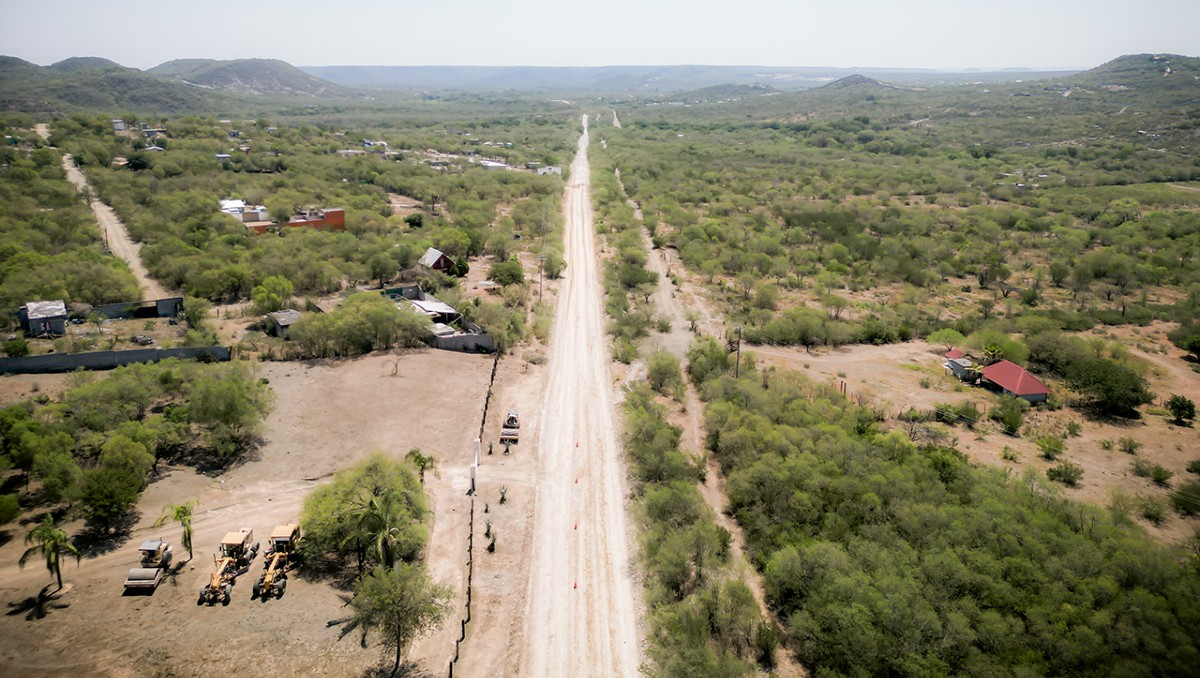Arranque de construcción de carretera a la Presa León | Especial