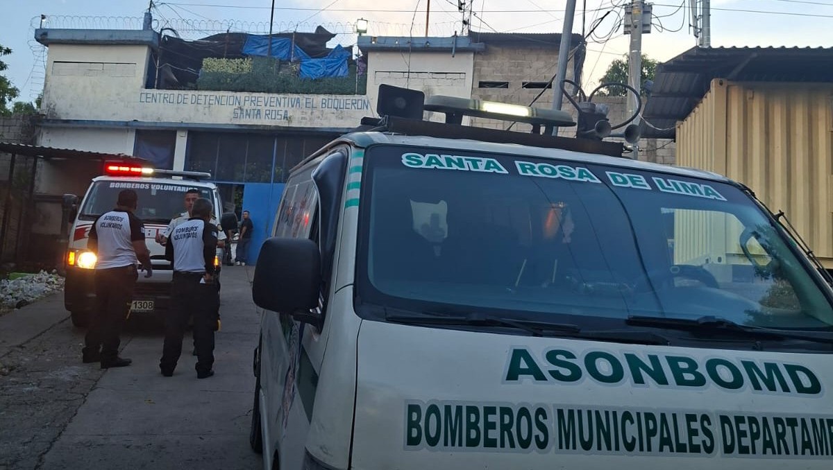 Autoridades responden a motin en El Boquerón. | Especial