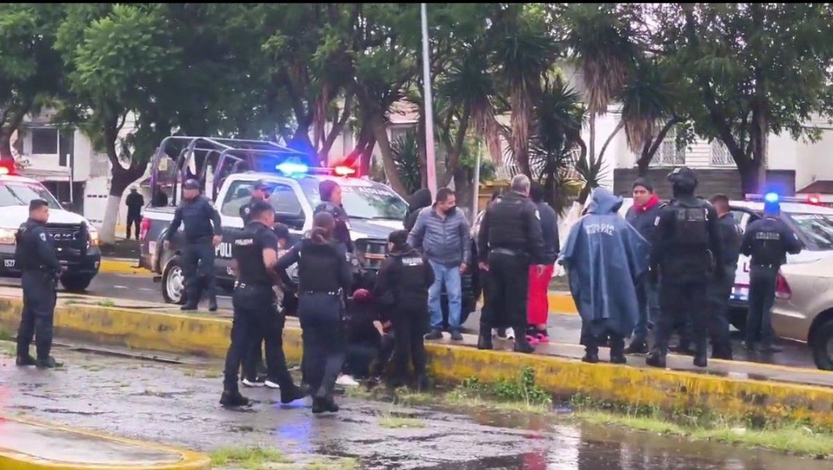 Balacera en el estadio Cuauhtémoc deja una mujer muerta y un herido | Especial