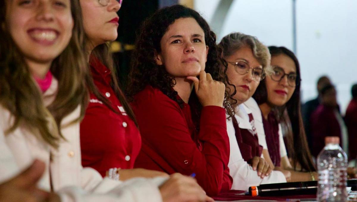 La reunión fue de carácter privado en el Salón Rojo de Toluca, por lo cual no hubo acceso a los medios de comunicación.| Especial