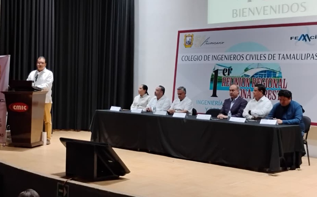 Reunión de ingenieros civiles en Tampico