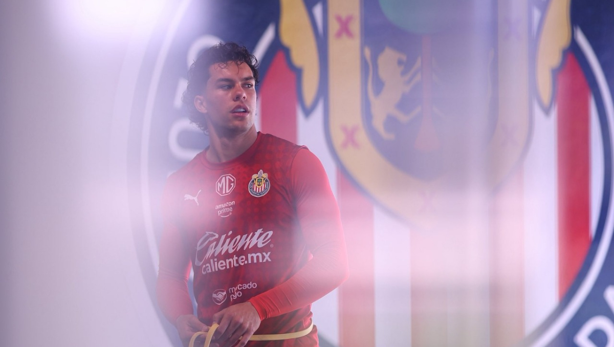 Cade Cowell ha alternado suplencias y titularidades con Gabriel Milito (Foto: Cortesía)
