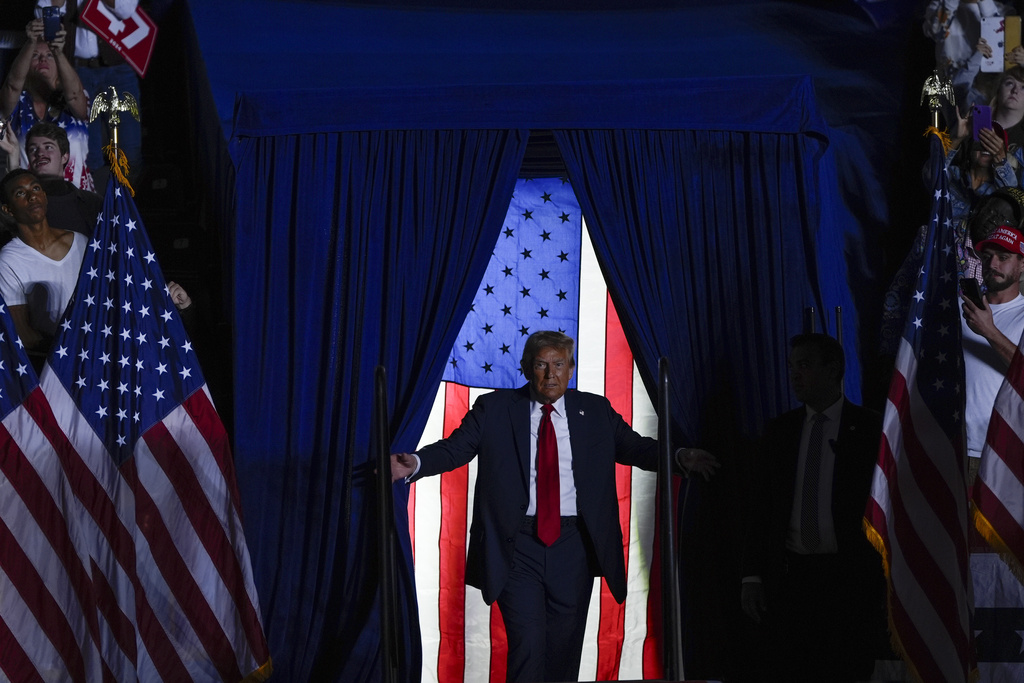 El gobierno de Donald Trump se alejó de las críticas a las violaciones de derechos humanos. | AP
