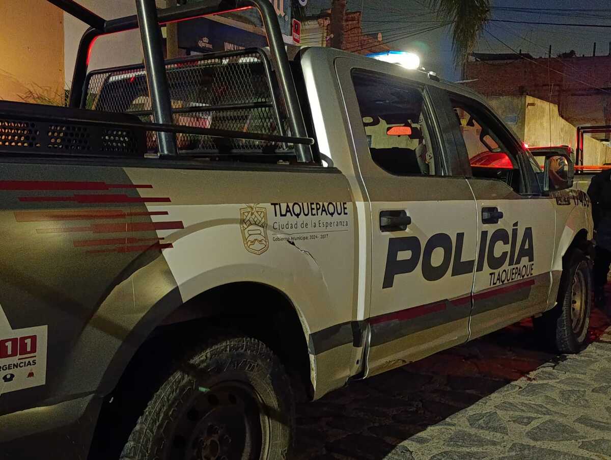 Autoridades de Tlaquepaque a la zona del accidente. (Vicente Torres)