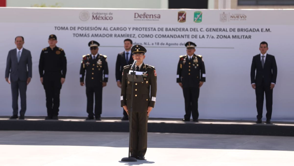 En la ceremonia estuvo presente el comandante de la Cuarta Región Militar, así como Samuel García | Luis Guerra