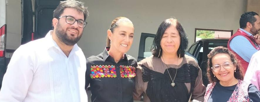 El Alcalde Isaac Montoya acompañó a la Presidenta de México y a estudiantes de la primera generación