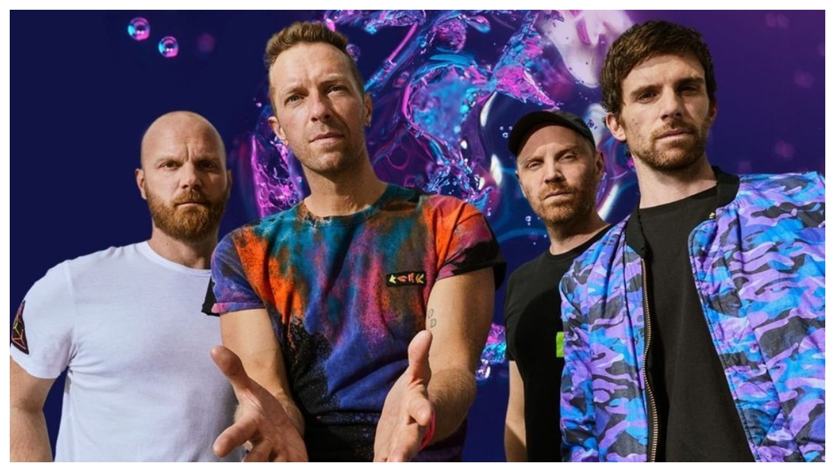 Chris Martin y Coldplay convierten la polémica 'Kiss-cam' en protagonista del concierto en Hull
