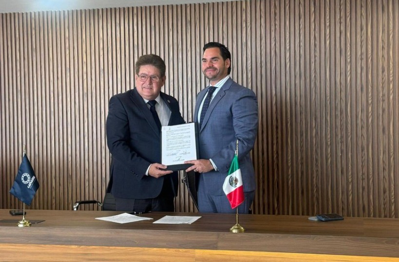 Convenio permitirá a CFE acceso rápido a insumos para restablecer la luz tras emergencias. Foto: Especial