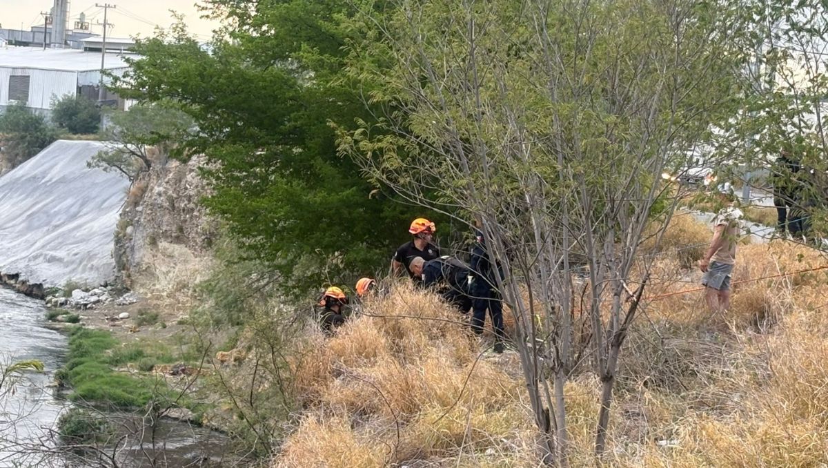 La afectada quedó en una piedra y desde ahí comenzó a gritar pidiendo ayuda | Pedro Delgado