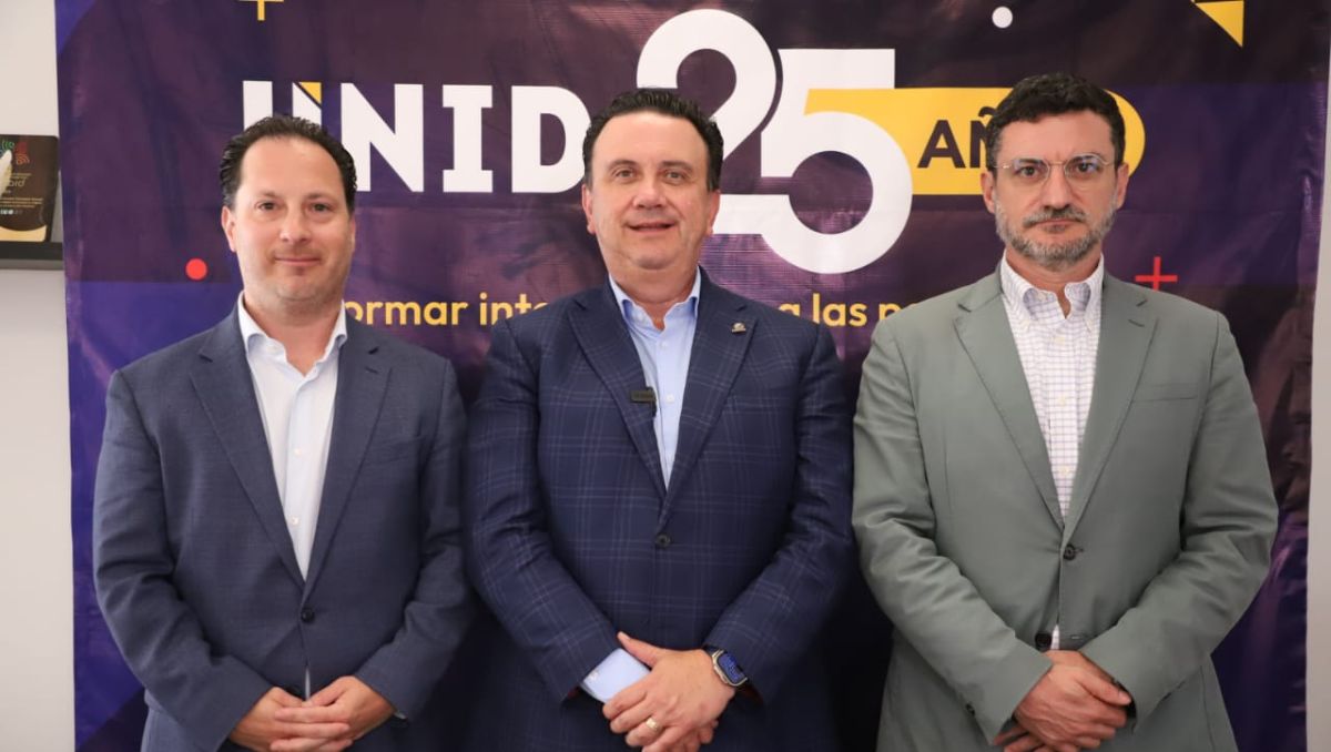 Dionisio Garza, Juan José Sierra y  Alejandro Madrazo. | Luis Guerra