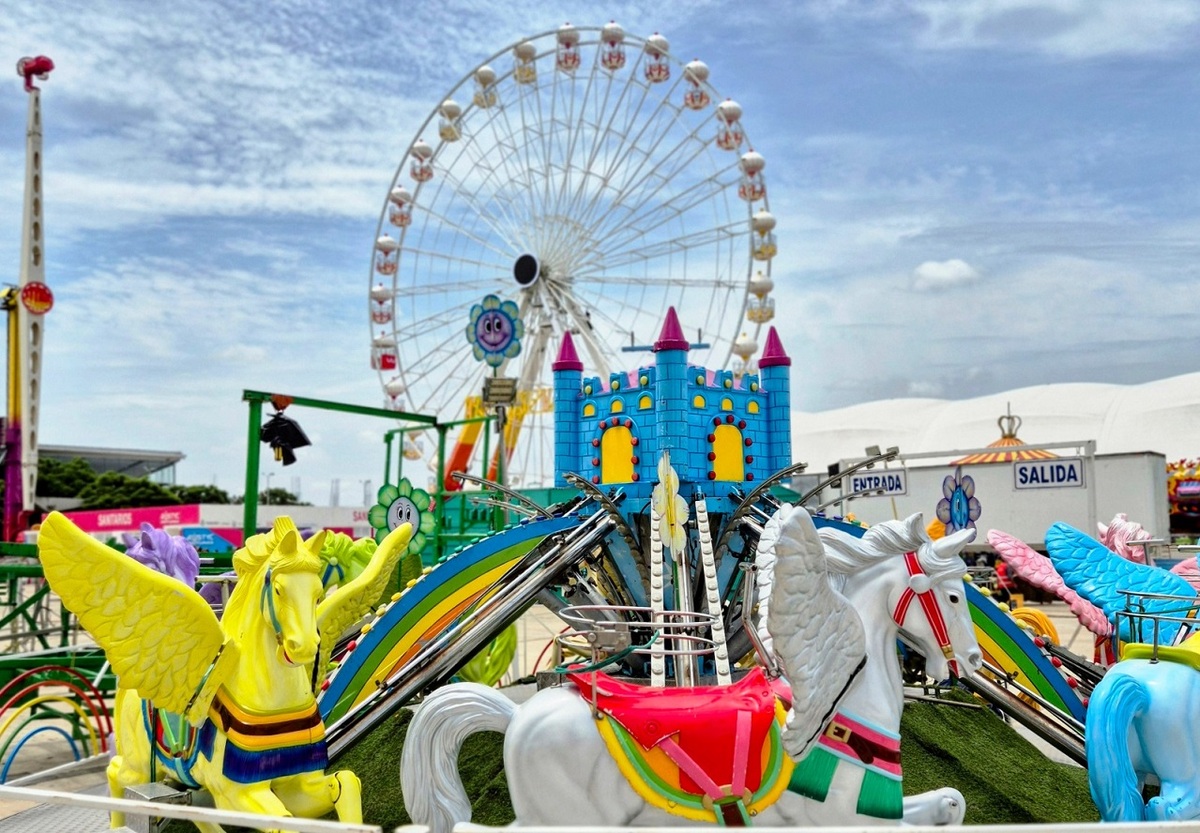Grupo García llega con su famoso Parque Móvil de  Atracciones. (Cortesía)