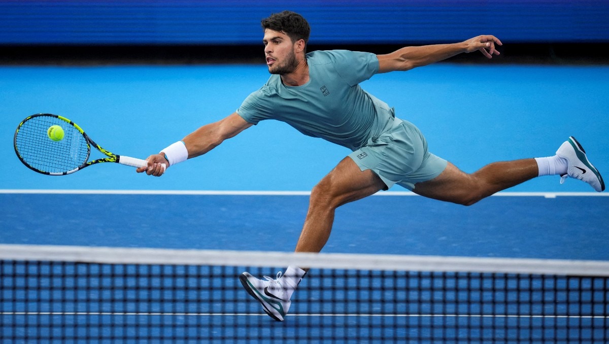 Alcaraz se podría encontrar con Djokovic en semifinales del Abierto de EU (Reuters)