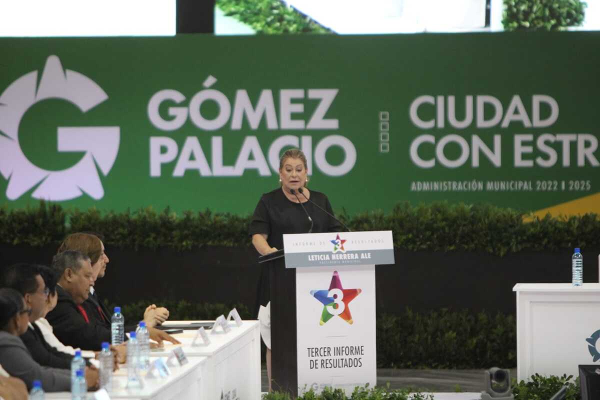 A través de siete ejes la alcaldesa de Gómez Palacio Leticia Herrera expone las actividades durante el último trienio. | Rolando Riestra