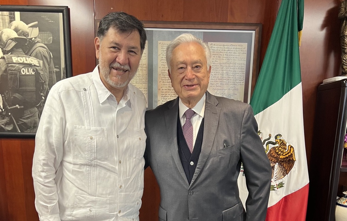 Fernández Noroña recordó que Bartlett Díaz ha vivido campañas "durísimas". | Especial