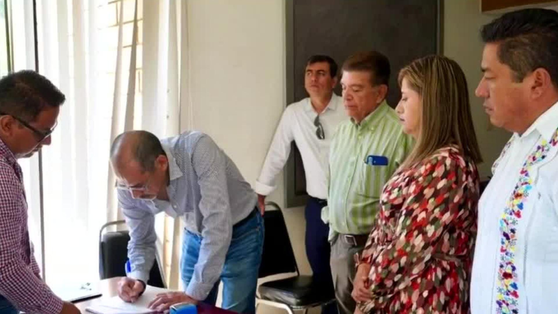 En Oaxaca, el gobierno estatal suspende a tres notarios de sus cargos