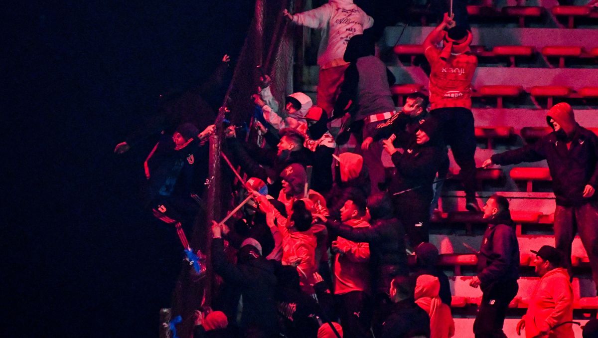 Presidente de Independiente viaja a Paraguay para abordar los incidentes con Conmebol (Reuters)