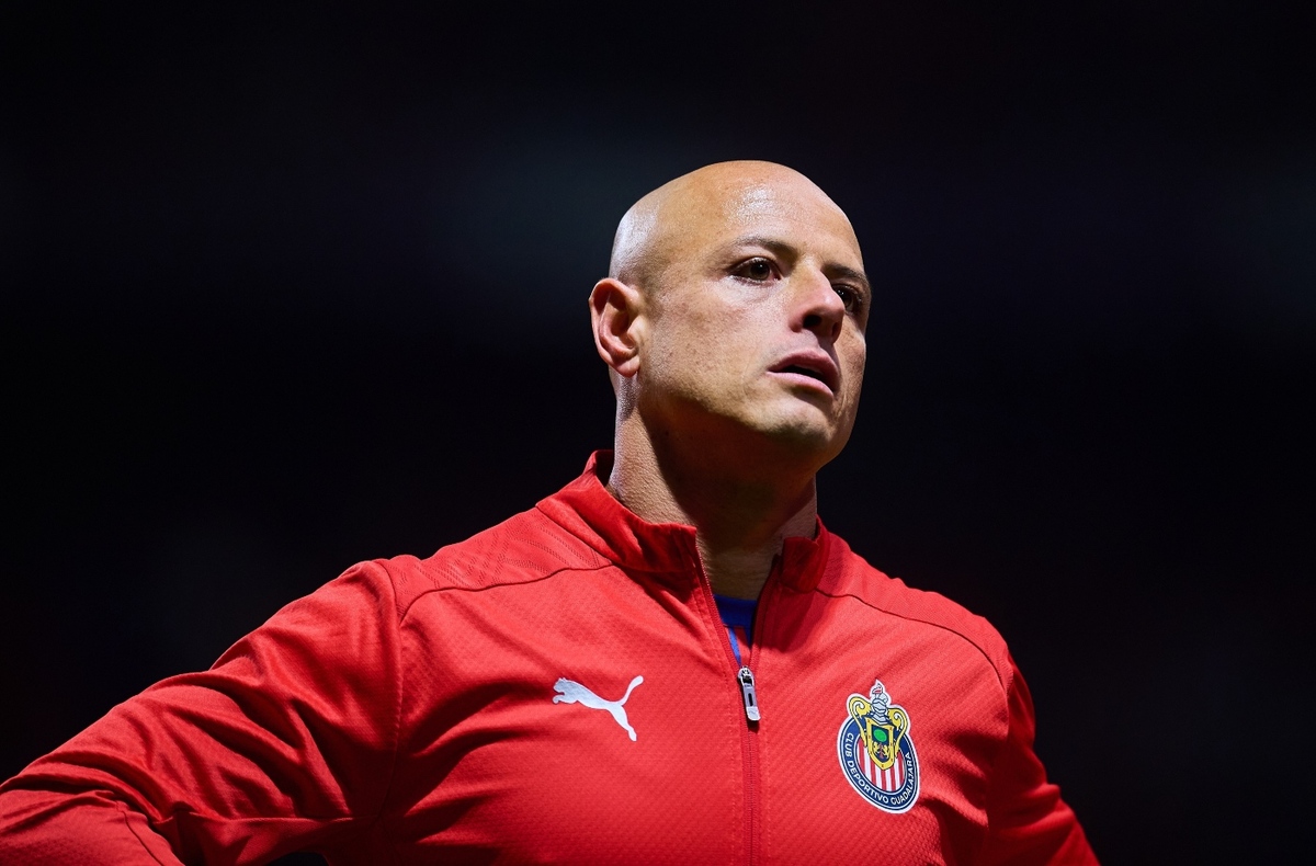 Chicharito Hernández, de un prometedor regreso a ser el 'bolsillo roto' de Chivas (Especial)