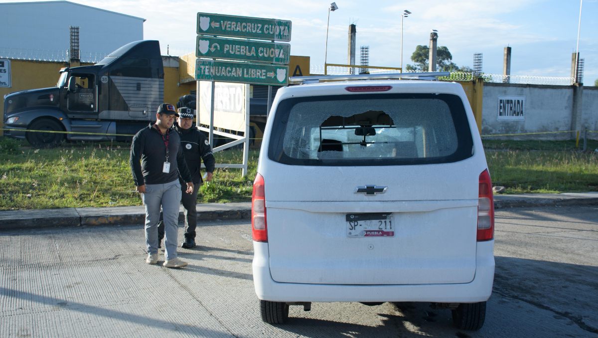 Dos extranjeros salen heridos al intentar escapar de la GN en Puebla | EsImagen