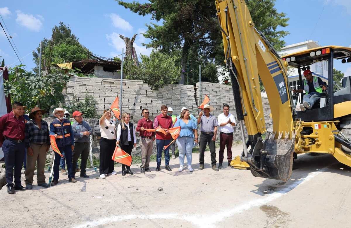 Inicia construcción de la red de drenaje sanitario. (Cortesíal